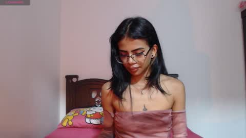 Violet online show from March 7, 3:20 pm