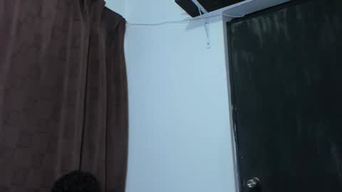 Violet and Myers online show from March 5, 4:52 am