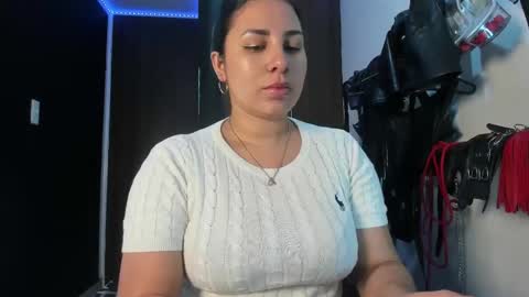 Kim online show from November 15, 6:04 pm