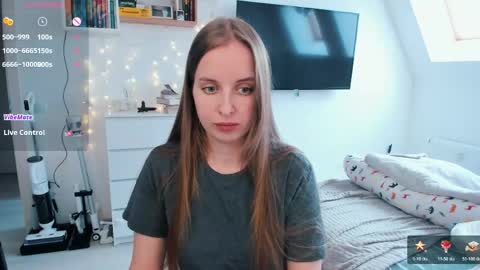 Violet online show from April 30, 1:17 pm