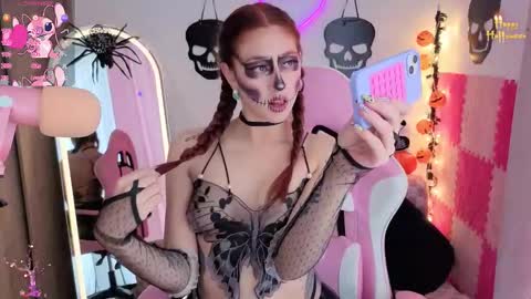 violet online show from October 20, 6:52 pm