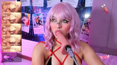 Snapshot of violet_fiore chatting on October 11, 7:45 pm Violet Fiore online show from October 11, 7:45 pm