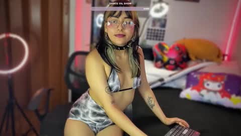 Snapshot of violet_hentai01 chatting on February 19, 11:04 pm Violete Hentai01 online show from February 19, 11:04 pm