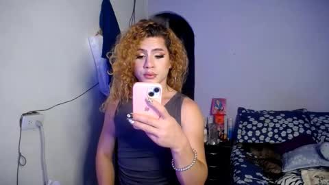 Snapshot of violet_hyuga chatting on October 21, 1:28 am violet_hyuga online show from October 21, 1:28 am