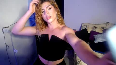 violet_hyuga online show from November 26, 3:07 am