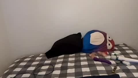 Violet Kitty online show from July 12, 6:26 am