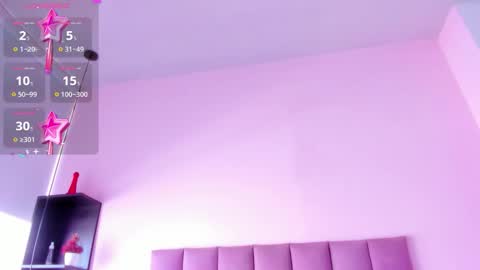 violet online show from October 23, 1:43 pm