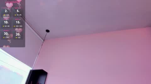 violet online show from March 5, 1:18 pm