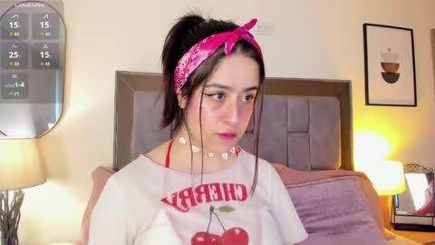 Violet Nova online show from June 2, 11:34 am
