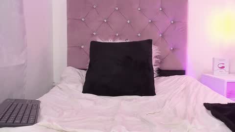 Mary online show from January 26, 2:41 pm