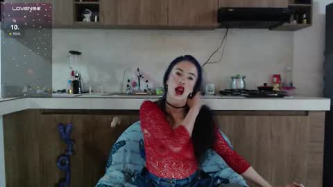 Snapshot of violet_sweet_23 chatting on October 22, 3:40 am violet-sweet-23 online show from October 22, 3:40 am