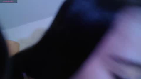 Snapshot of violet_tay1 chatting on December 4, 12:03 pm violet_tay1 online show from December 4, 12:03 pm