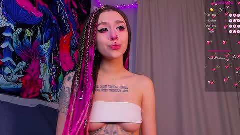 Violet online show from February 1, 5:28 am