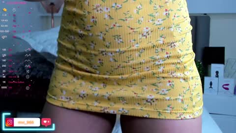 Snapshot of violeta_cs chatting on December 4, 11:46 pm online show from December 4, 11:46 pm