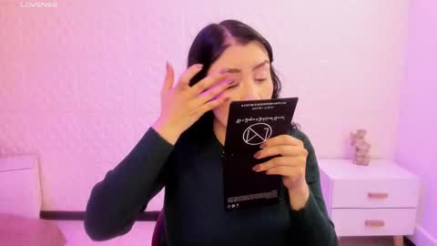     online show from February 7, 9:18 pm