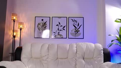 Snapshot of violeta_foxz chatting on March 13, 8:59 pm Violeta online show from March 13, 8:59 pm
