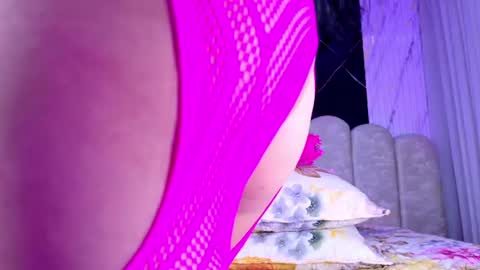 violeta london online show from July 1, 3:08 am