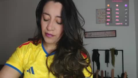 Snapshot of violeta_scott_ chatting on June 11, 1:42 pm violeta_scott_ online show from June 11, 1:42 pm