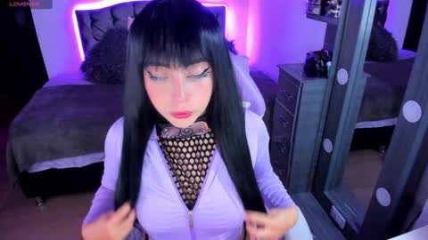 Violeta  Help me reach 150 thumbs up    online show from January 24, 1:03 am