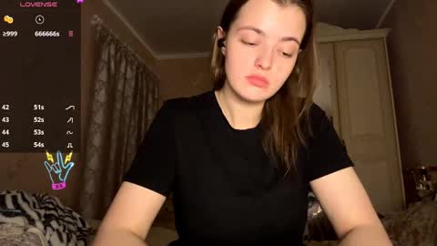 Snapshot of violetamelia chatting on May 14, 5:31 pm Eva online show from May 14, 5:31 pm