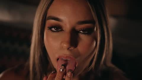 Violeta online show from April 21, 5:06 pm