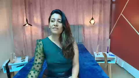 Snapshot of violetascott_ chatting on September 11, 1:55 pm VIOLETA online show from September 11, 1:55 pm