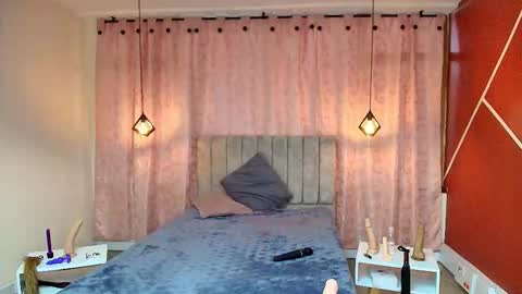 Snapshot of violetascott_ chatting on October 7, 1:41 pm VIOLETA online show from October 7, 1:41 pm