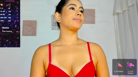 Snapshot of violetasotter chatting on January 16, 12:31 pm Violeta online show from January 16, 12:31 pm