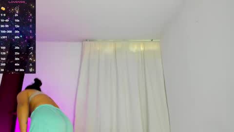 Snapshot of violetasotter chatting on September 27, 12:10 pm Violeta online show from September 27, 12:10 pm