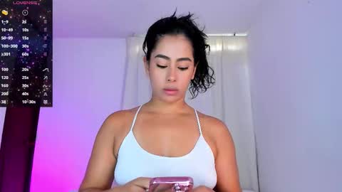 Snapshot of violetasotter chatting on October 18, 12:28 pm Violeta online show from October 18, 12:28 pm