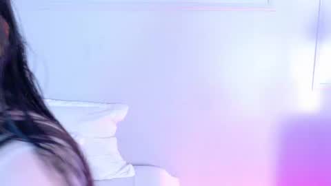 Violet online show from June 28, 3:51 pm