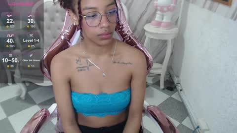 violeth_b online show from January 4, 6:40 pm