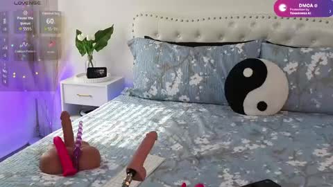 Snapshot of violetik888 chatting on June 4, 2:12 pm VioletBaby online show from June 4, 2:12 pm