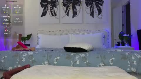 Snapshot of violetik888 chatting on July 30, 6:29 pm VioletBaby online show from July 30, 6:29 pm