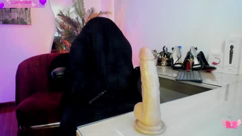 violetparkker online show from January 27, 5:48 pm