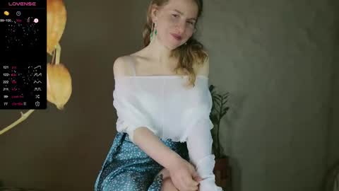 Snapshot of violetplath chatting on March 26, 10:26 pm Violet next stream December 6 online show from March 26, 10:26 pm