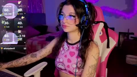   online show from April 18, 6:34 pm