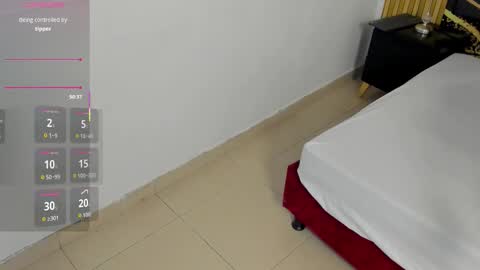 Violet Rose online show from January 9, 8:10 pm