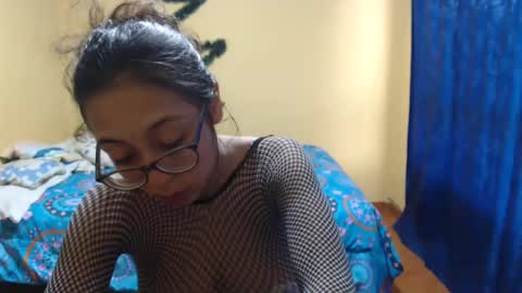 Violet777  online show from December 9, 9:16 pm