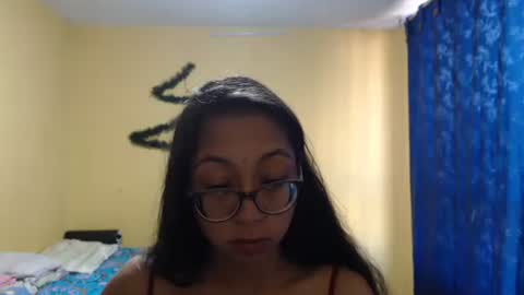 Violet777  online show from December 14, 1:05 pm