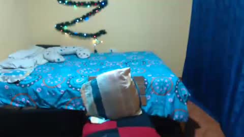 Violet777  online show from December 15, 8:19 am