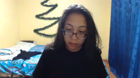 Violet777  online show from December 31, 8:04 am