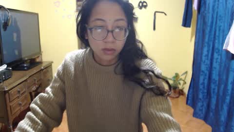 Violet777  online show from October 16, 8:48 am