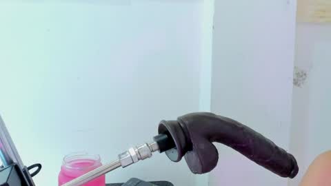Snapshot of violett_collinss chatting on July 7, 2:25 am violett_collinss online show from July 7, 2:25 am