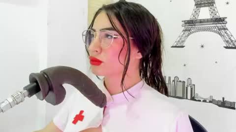 Snapshot of violett_collinss chatting on July 27, 4:08 am violett_collinss online show from July 27, 4:08 am