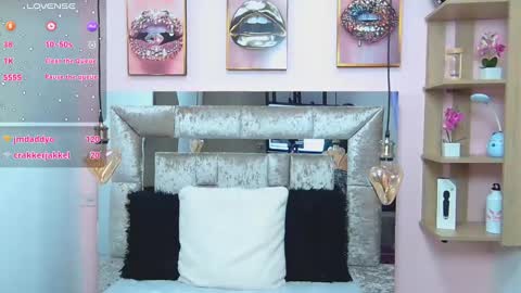 Snapshot of violett_froz chatting on January 11, 7:59 pm Violeta froz online show from January 11, 7:59 pm
