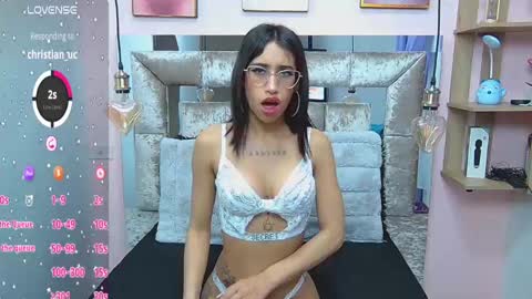 Snapshot of violett_froz chatting on March 1, 7:48 pm Violeta froz online show from March 1, 7:48 pm