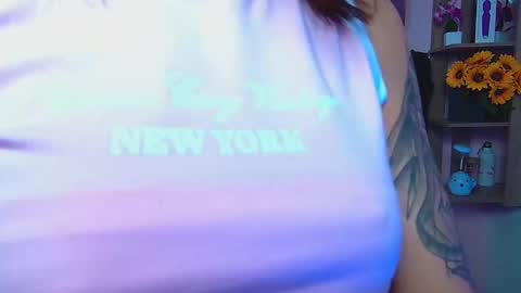 Snapshot of violett_froz chatting on October 11, 8:29 pm Violeta froz online show from October 11, 8:29 pm