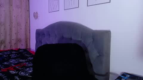 Snapshot of violett_hottie chatting on February 23, 2:29 am violett Independent model online show from February 23, 2:29 am