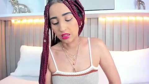 Violett  online show from October 7, 8:17 pm